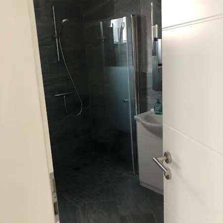 Kraichgau # 1-zkd Mit Ebk, Modern Und Barrierefrei, Monteurzimmer, Self-check-in